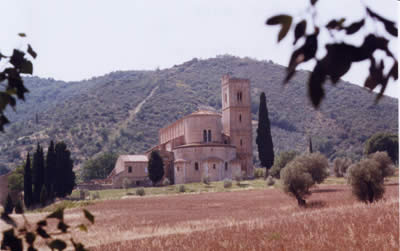 Vista dell'Abbazia di Sant'Antimo