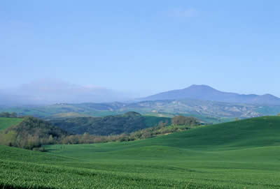 Vista dell'Amiata dalla Val D'Orcia